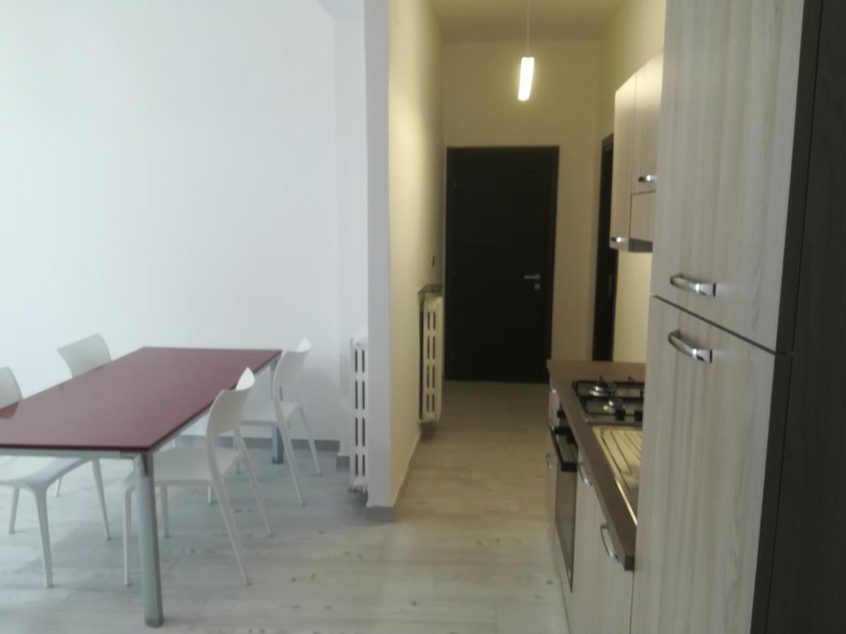 Home Mazzei Piazza Bilotti Cosenza Oda fotoğraf