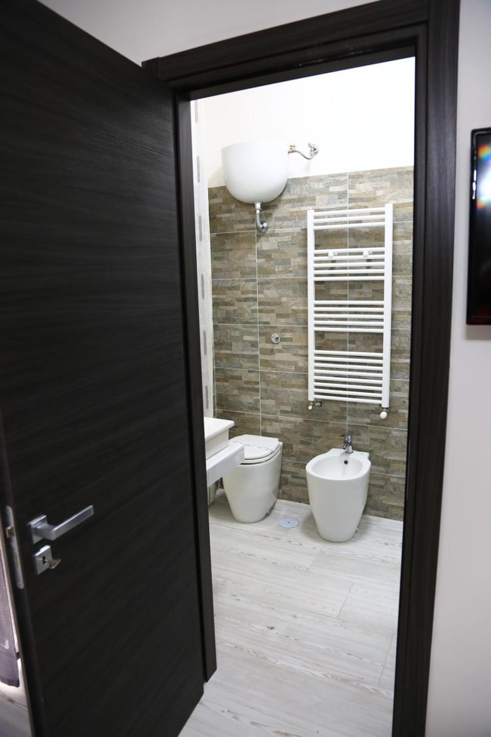 Home Mazzei Piazza Bilotti Cosenza Oda fotoğraf