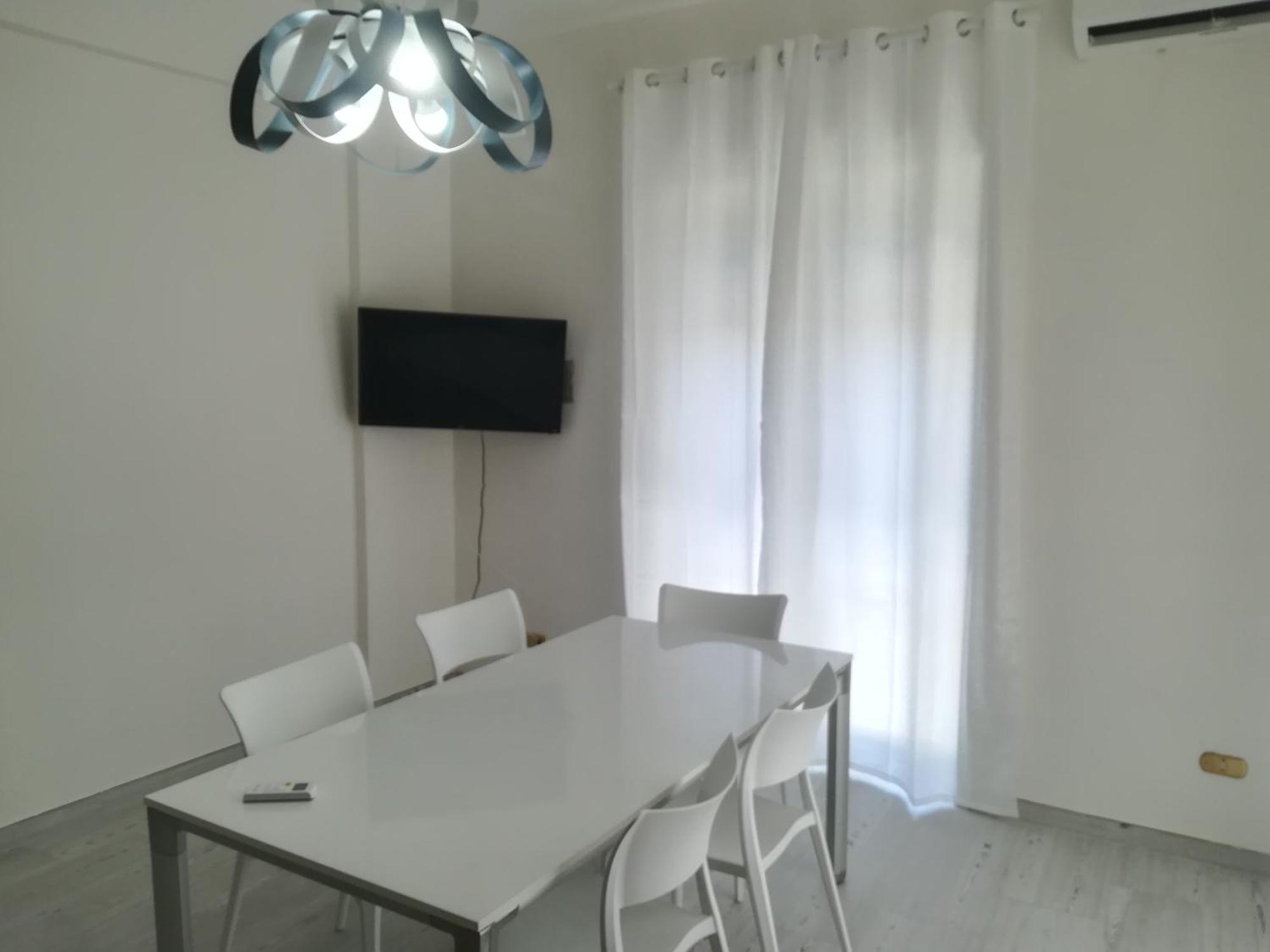 Home Mazzei Piazza Bilotti Cosenza Oda fotoğraf